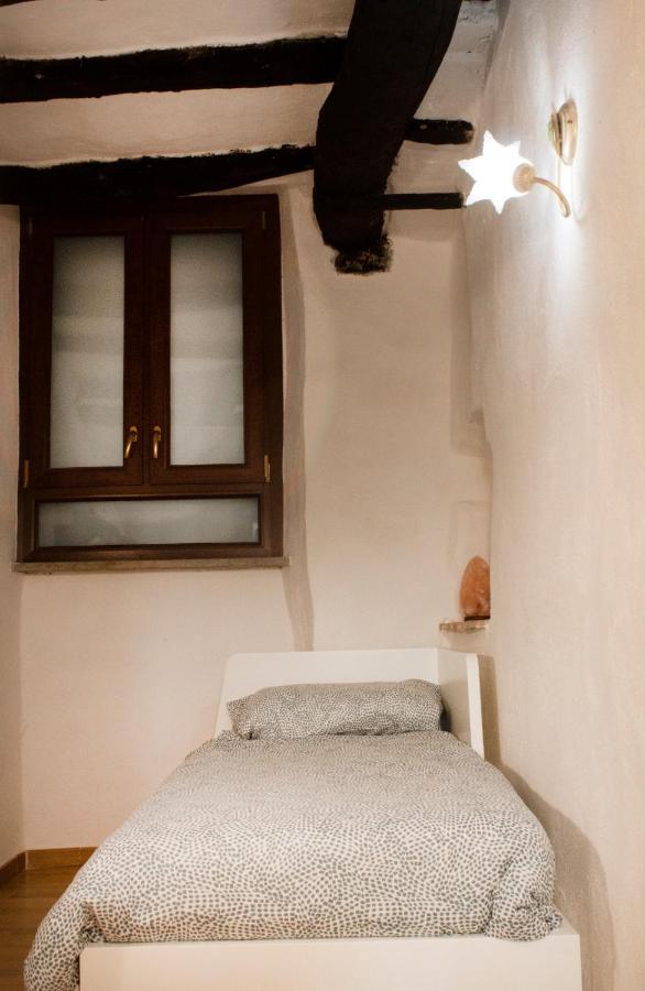 Casa Nella Roccia Villa Bomarzo Eksteriør billede